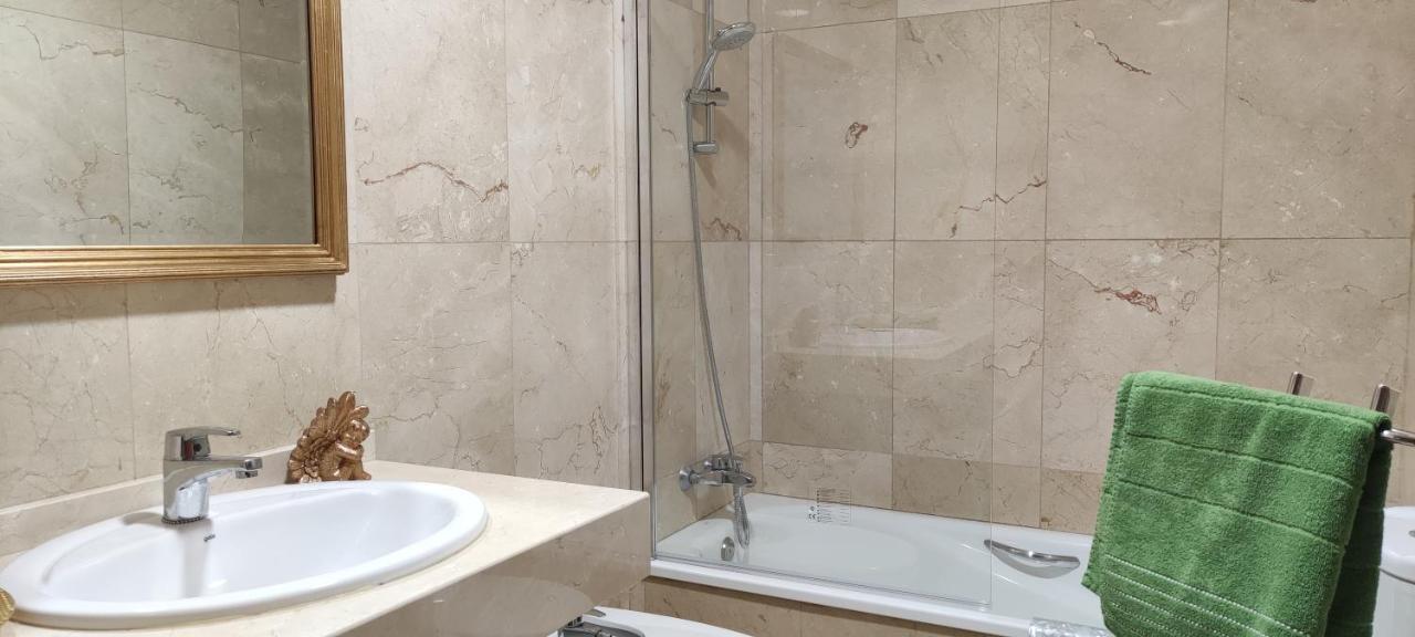 Apartmán Divina 10 Avilés Exteriér fotografie
